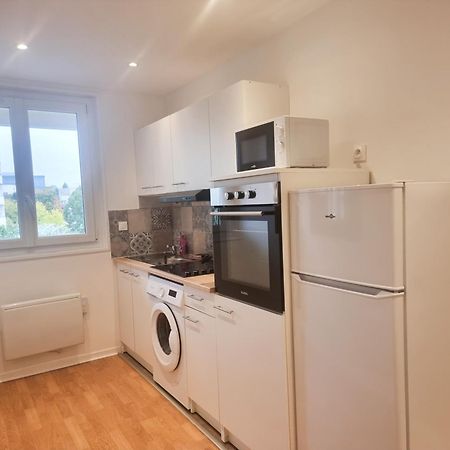 Exigehome - Appartement En Plein Centre-Ville Montigny-le-Bretonneux Exterior foto